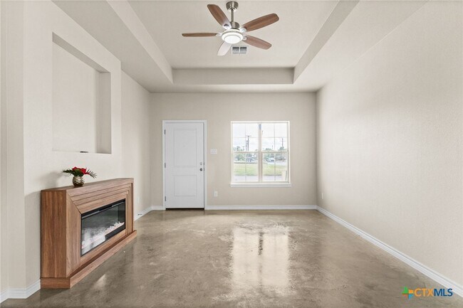 Foto del edificio - 414 W Avenue C