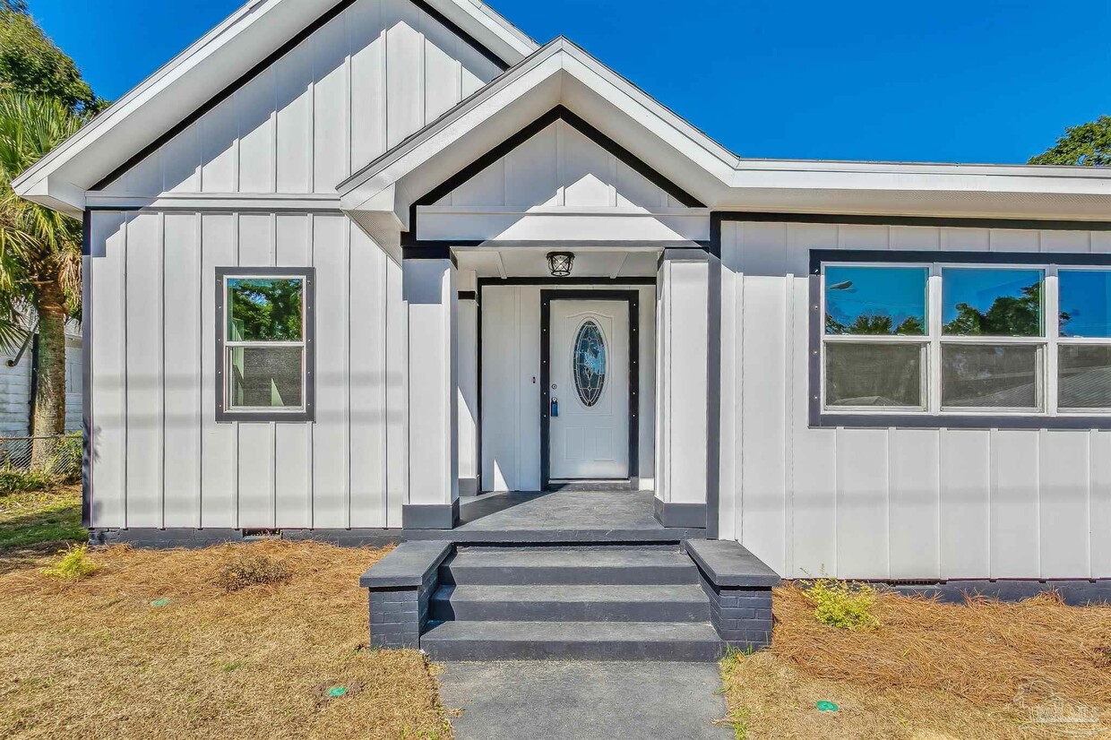 1100 E La Rua St, Pensacola, FL 32501 House Rental in Pensacola, FL