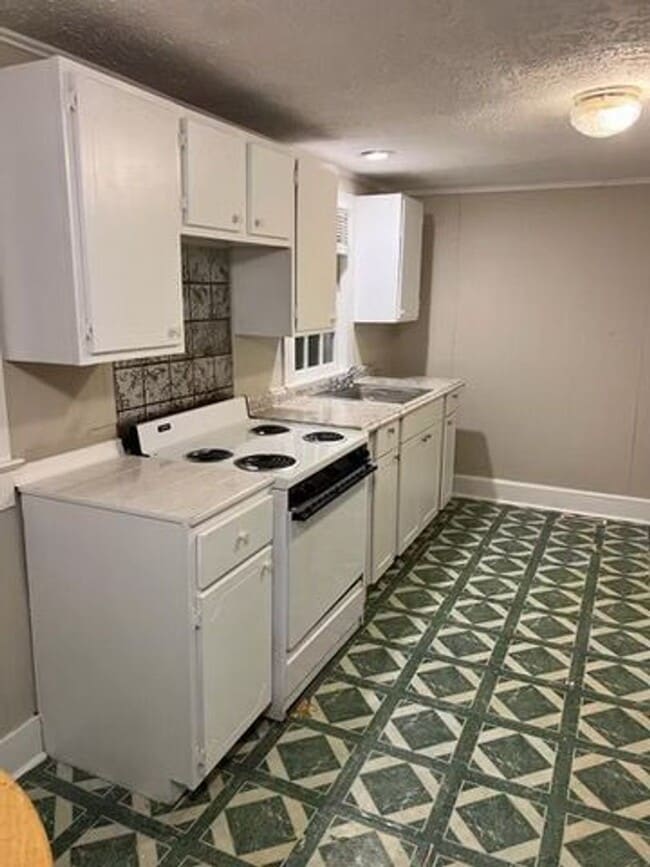Price & Location! - Price & Location! House
