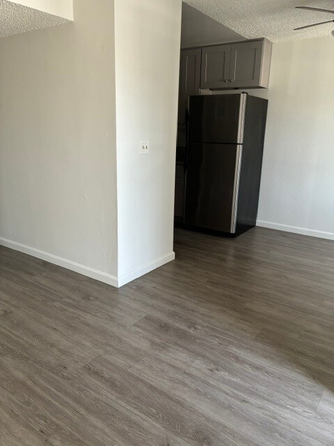 Foto del edificio - 635 N Virgil Ave