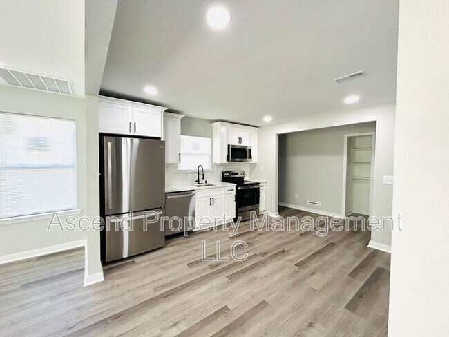 Foto del edificio - 3503 Wilcox Blvd