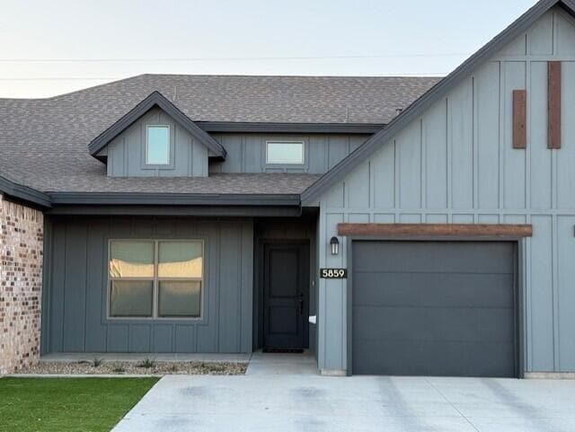 Building Photo - 5859 Urbana Pl