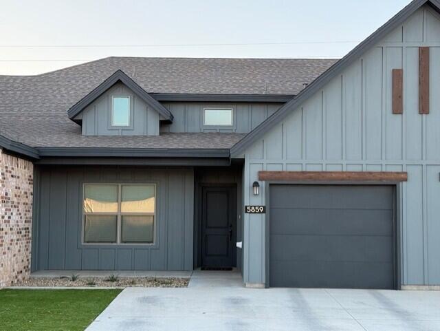 Foto del edificio - 5859 Urbana Pl