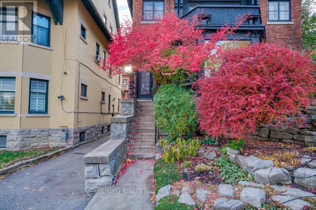 Building Photo - 8 Range Rd