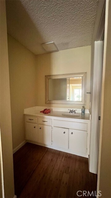 Foto del edificio - 15425 Sherman Way