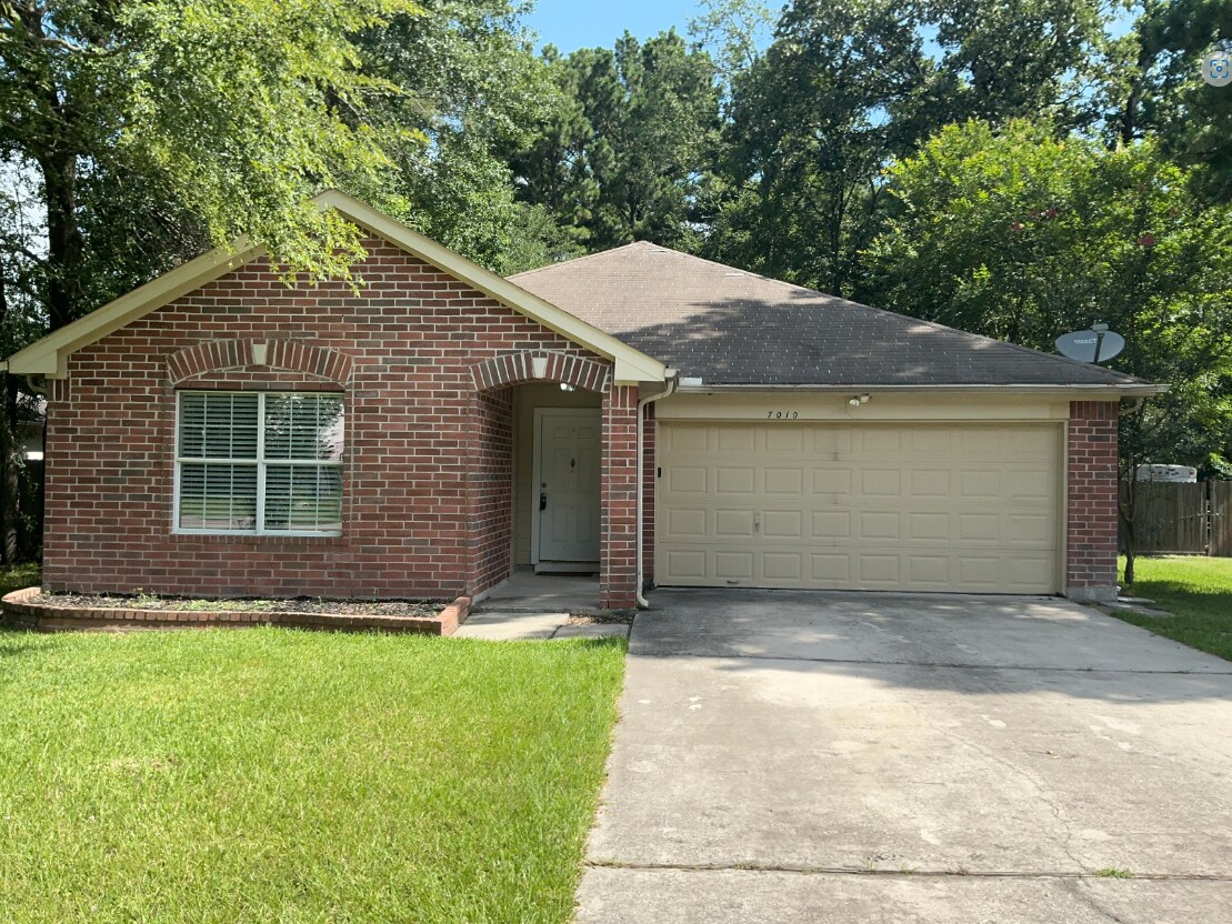 Foto principal - 7010 Grant Dr
