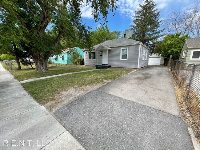 Building Photo - 3 br, 2 bath House - 1229 S Stewart Street