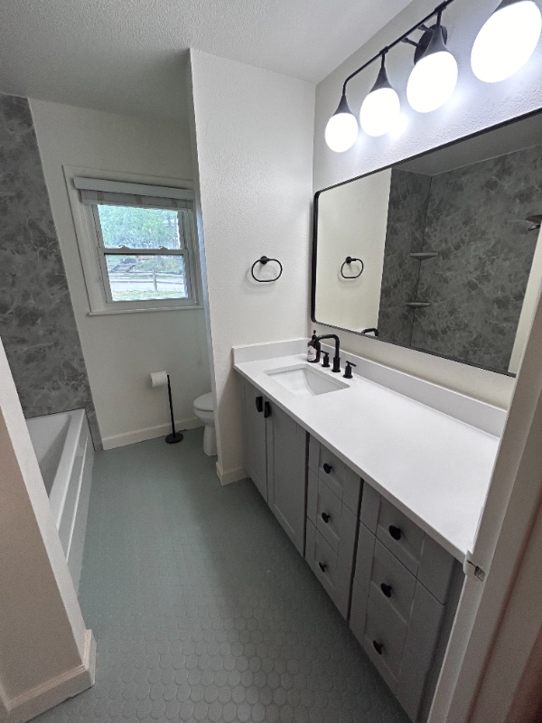 Building Photo - 1003 W Bluebonnet Dr