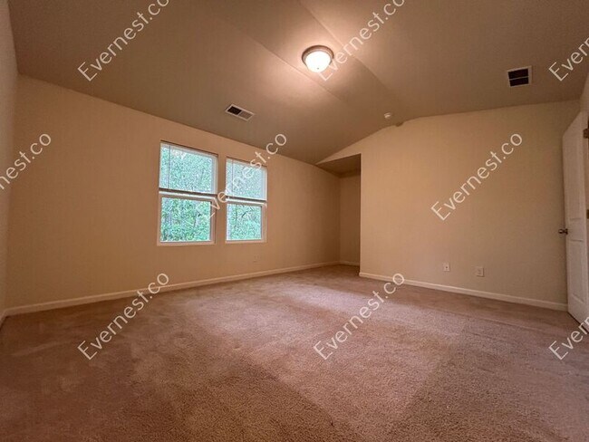 Building Photo - 410 Erin Ct