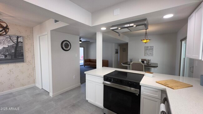 Foto del edificio - 13636 N Del Webb Blvd
