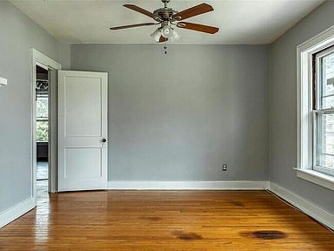 Foto del edificio - 2201 Bellevue Ave