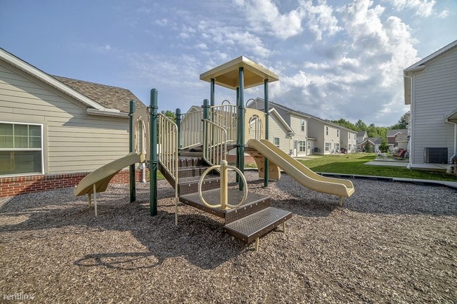 Building Photo - 3 br, 1.5 bath Apartment - Arneman Place