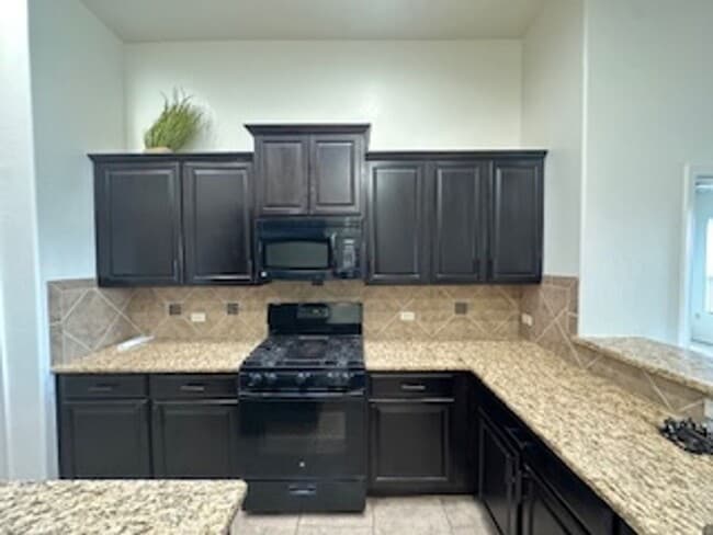 Building Photo - 4715 Zeno Pl