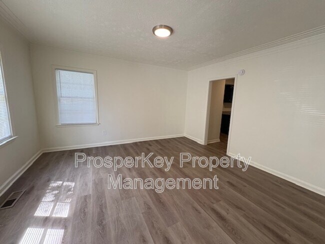 Foto del edificio - 2135 Avalon Rd