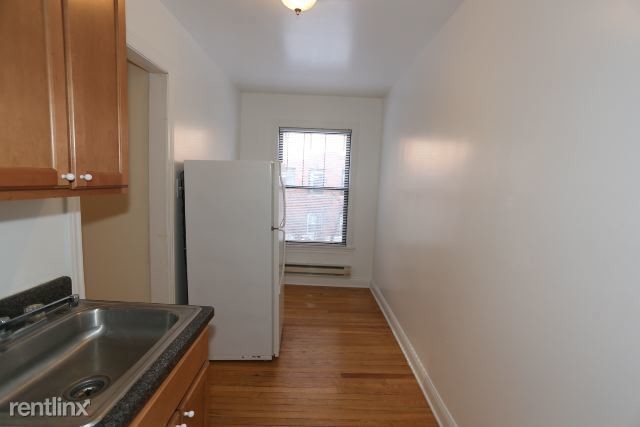 Building Photo - 2904 N Mildred Ave
