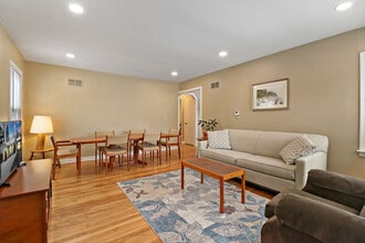 Building Photo - 3964 Grandview Ave