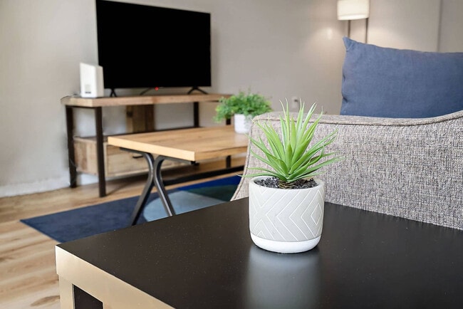 Building Photo - 225 Portland Ave