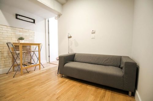 Foto del edificio - 561 Gates Ave