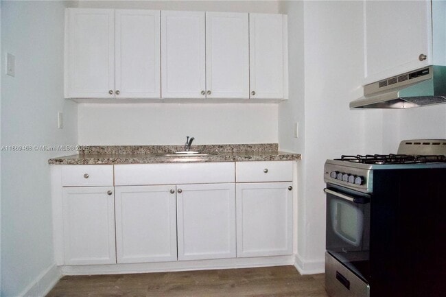 Foto del edificio - 501 SW 6th Ct