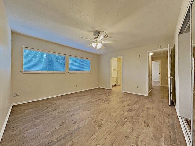 Building Photo - 14407 Cypress Crest Dr