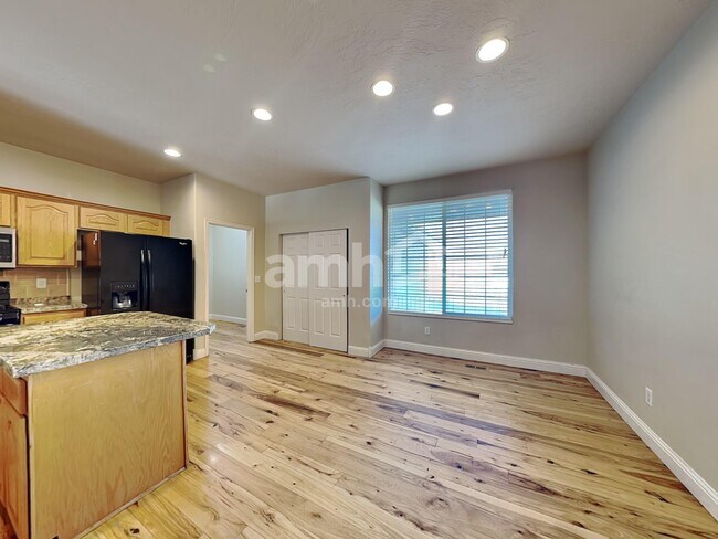 Foto del edificio - 6762 S Wakefield Way