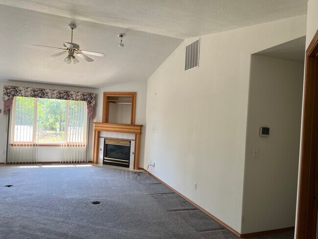 Foto del edificio - 1100 E Autumn Crest Loop