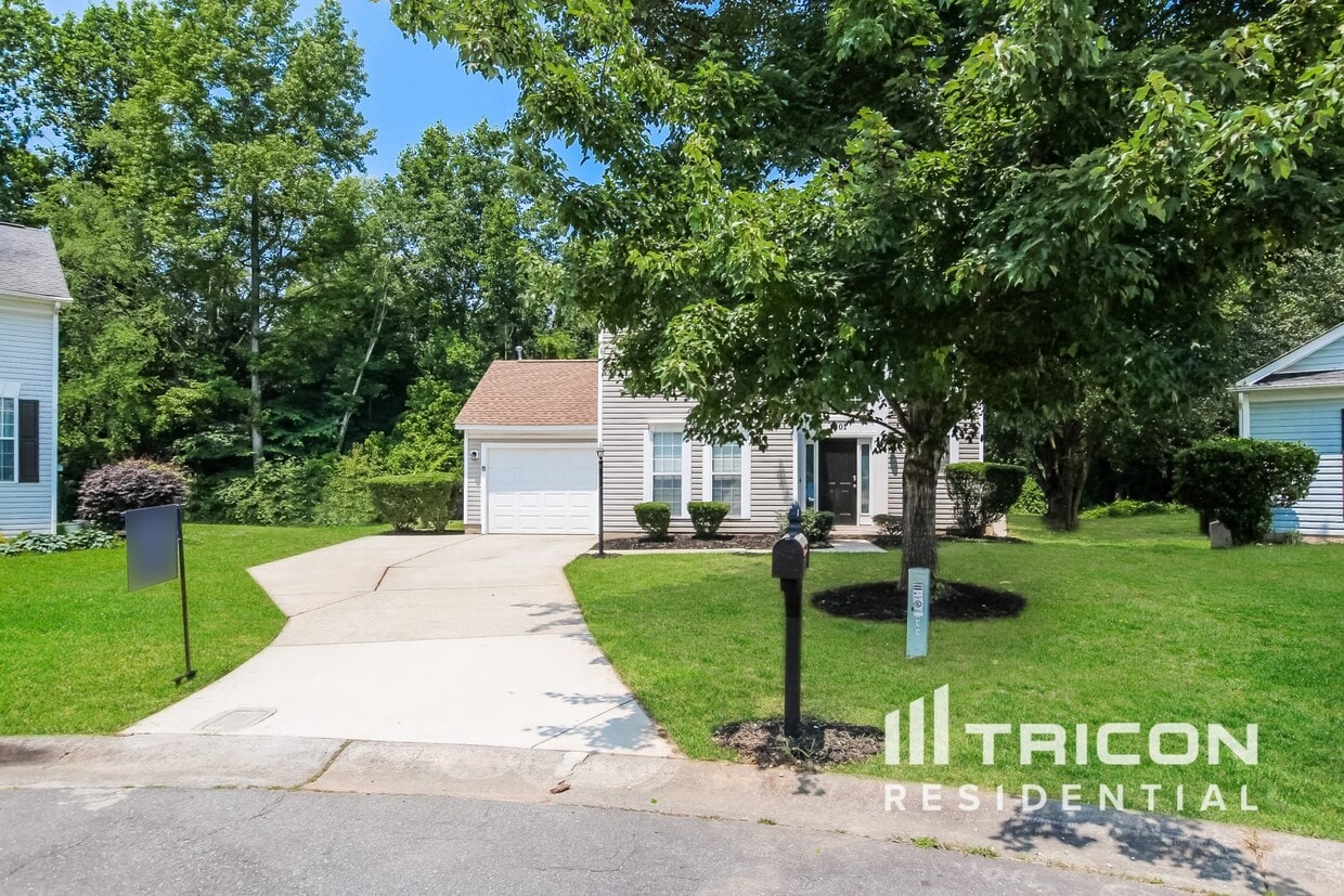 Foto principal - 9101 Mentmore Ct