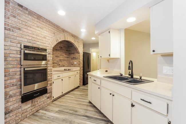 Foto del edificio - 10314 Ashley Oaks Dr