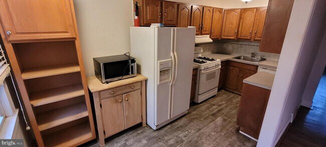 Foto del edificio - 104 S Church St