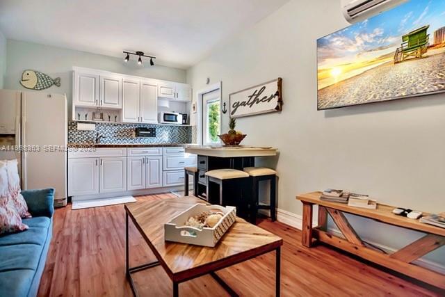 Foto del edificio - 5580 SW 32nd Terrace