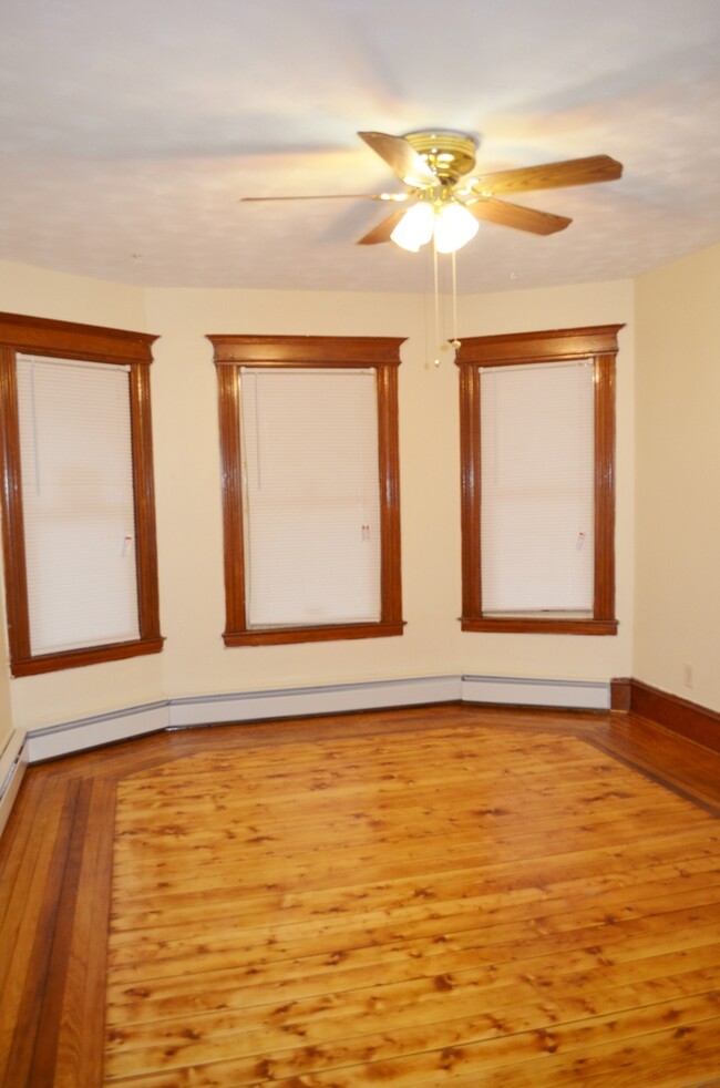 Building Photo - Remodeled Single Family House