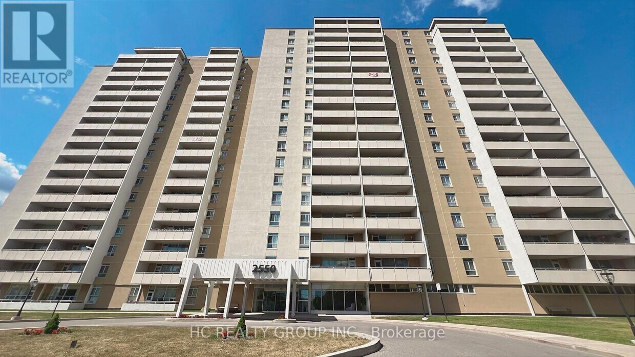 Photo principale - 2550 Pharmacy Ave