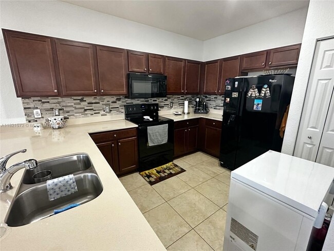 Foto del edificio - 260 NW 109th Ave