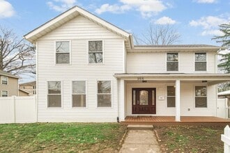 Building Photo - 355 College Ave