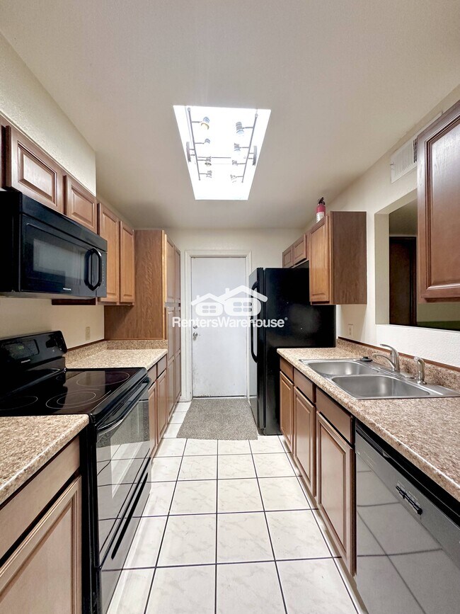 Foto del edificio - 9279 N 47th Dr
