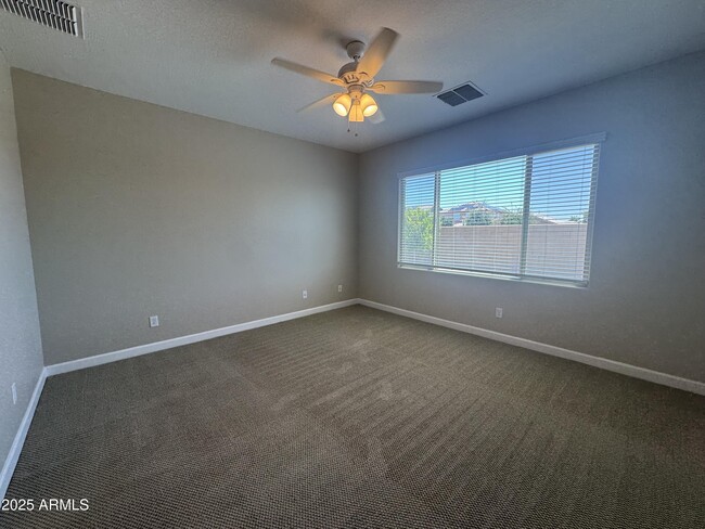 Building Photo - 55 N 197th Dr