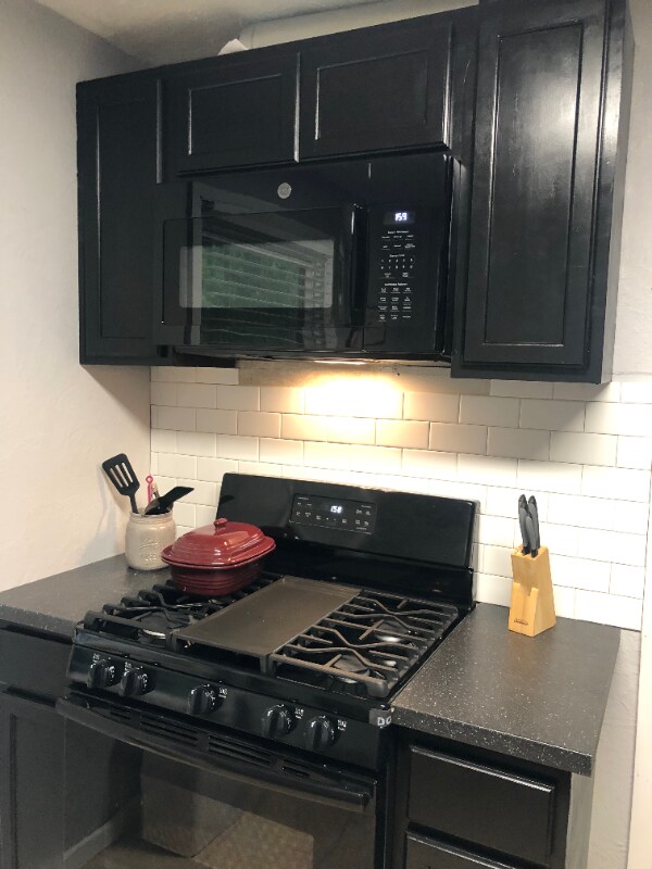 Foto del edificio - 956 6th Ave SW