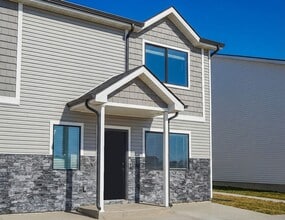 Building Photo - 14214 Springbrook Trl
