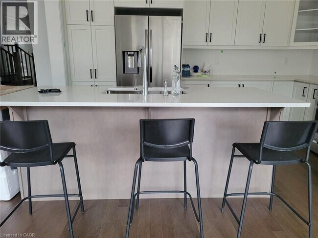 Building Photo - 18 Hammermeister St