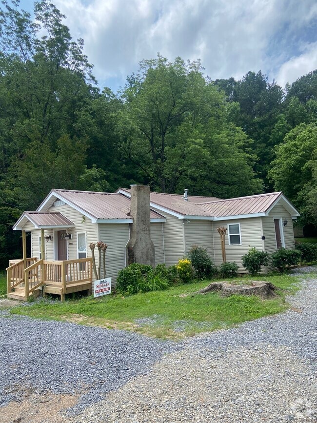 Building Photo - 4446 Bell Hill Rd