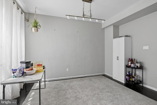 Building Photo - 313 Sage Ln