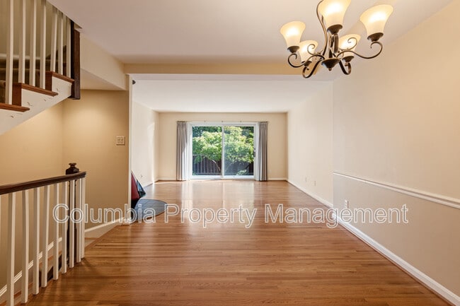 Building Photo - 706 6th St SW