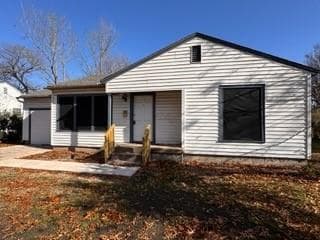 Primary Photo - 1252 Moran Dr