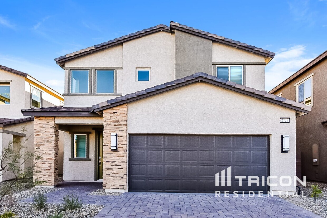 Foto principal - 2725 Royal Tourist Road North Las Vegas NV