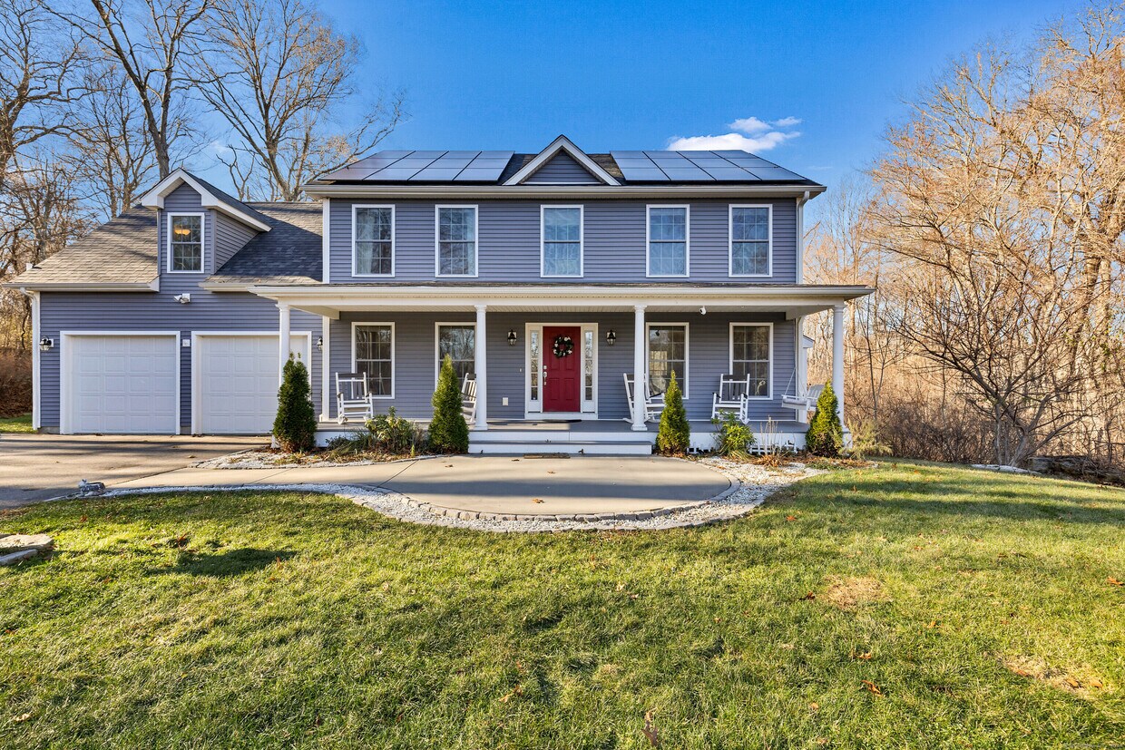 Primary Photo - 7 Wisteria Ln