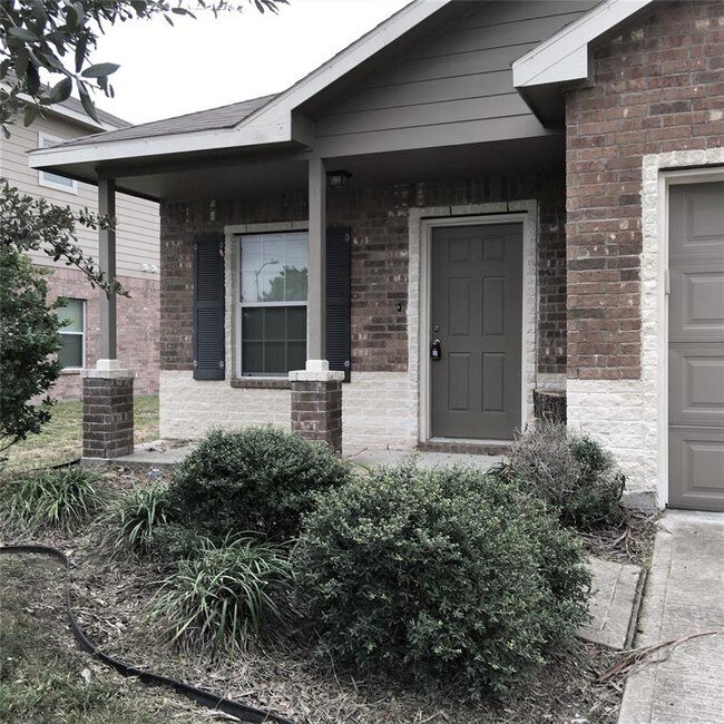 Building Photo - 22023 Westerpine Ln