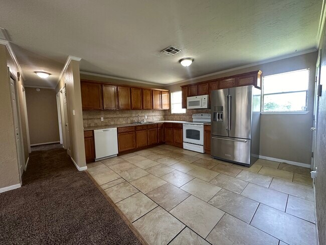 Foto del edificio - 5314 NW Liberty Ave