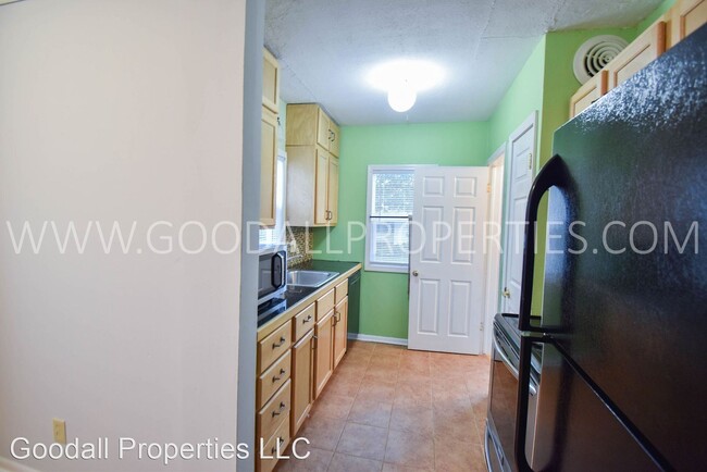 2 br, 1 bath House - 1308 56th St - 4