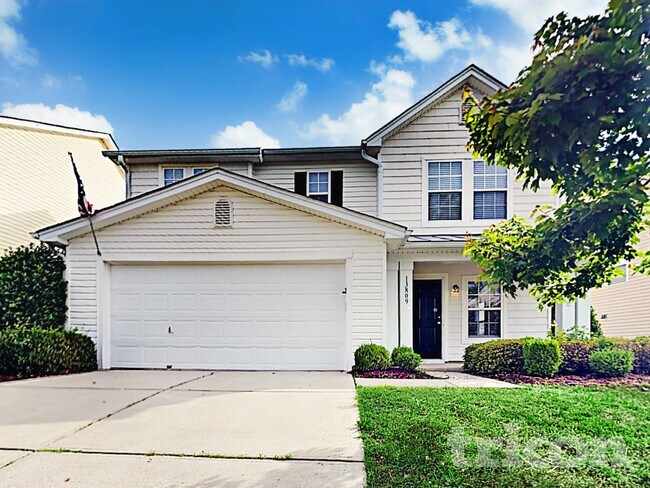 Building Photo - 13809 Riding Hill Ave