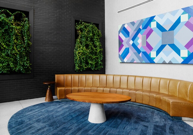 Interior Photo - The Rollins
